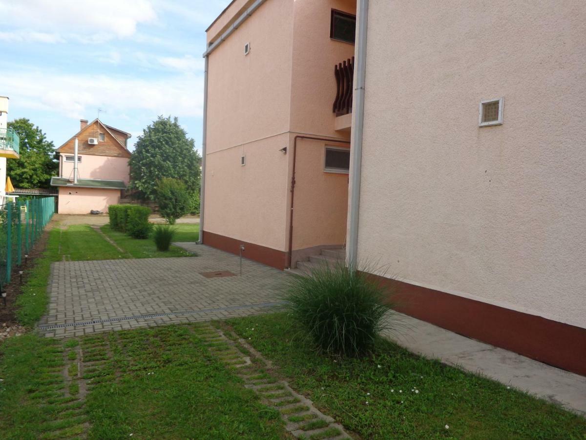 Angela Apartman
